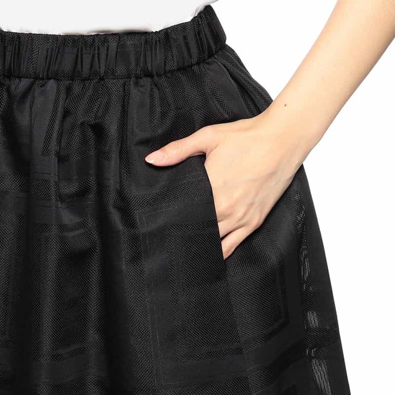 BARNEYS NEW YORK スクエアレースギャザースカート BLACK