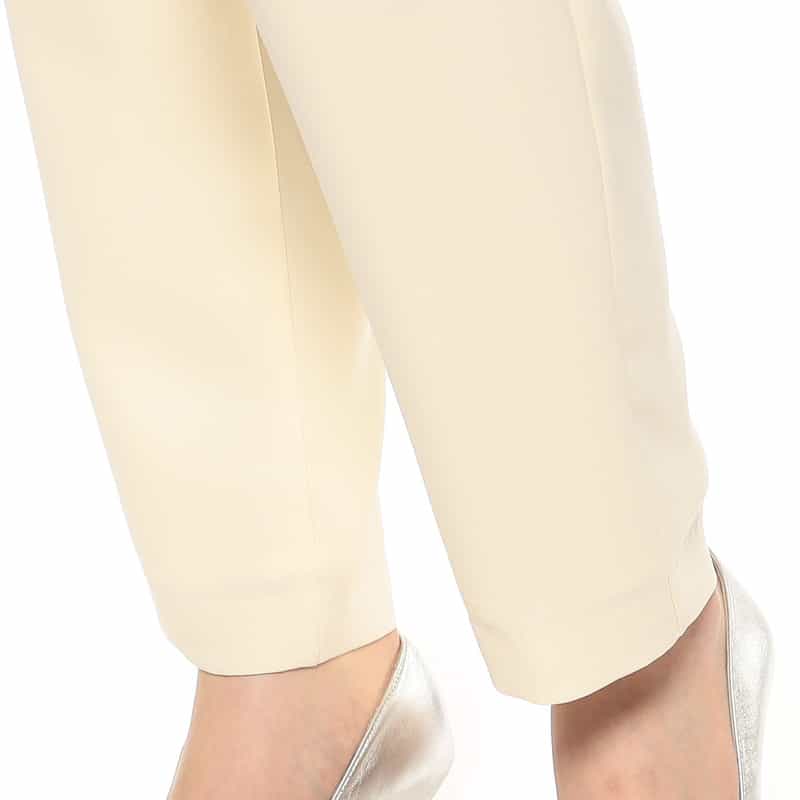BARNEYS NEW YORK セットアップテーパードクロップドパンツ IVORY
