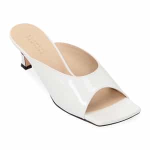 スクエアトゥパテントレザーミュールサンダル