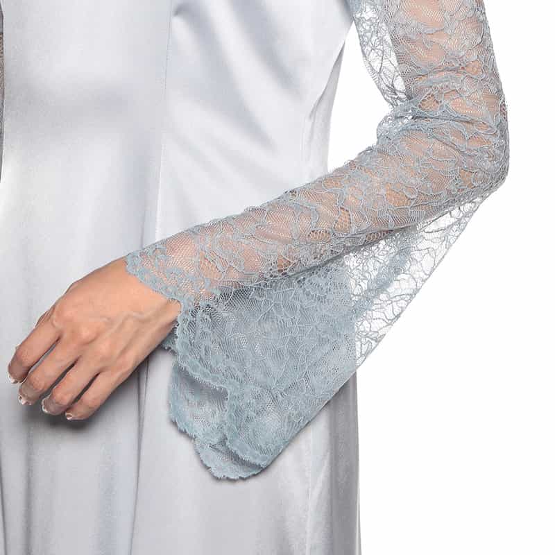 BARNEYS NEW YORK サテン × レース フィット＆フレアゲストドレス LIGHT BLUE