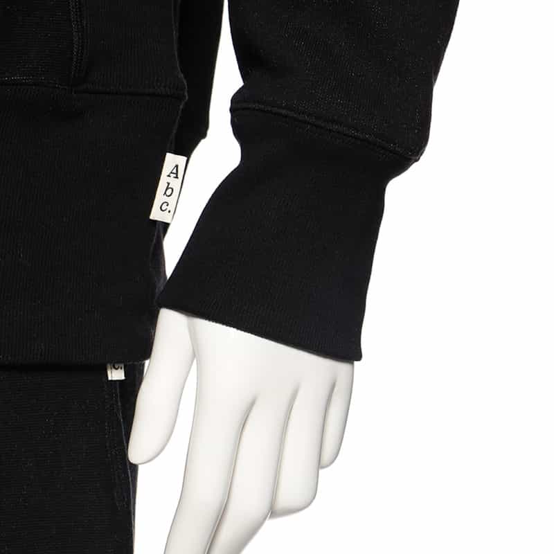 ADVISORY BOARD CRYSTALS スエットパーカー BLACK