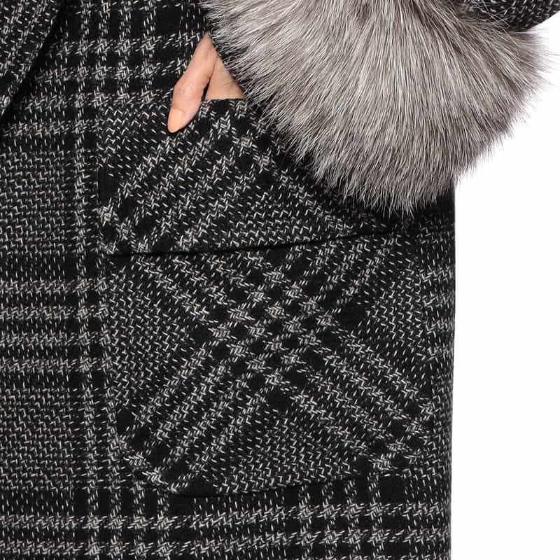 BARNEYS NEW YORK ウールカシミヤ素材 ファー付きスリーブ チェック柄ベルテッドコート BLACK