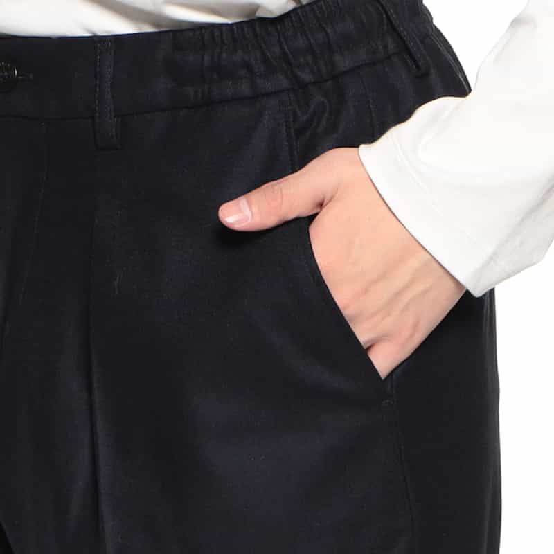 BE.ABLE ワンプリーツフランネルイージーパンツ "DOMINIQUE" NAVY