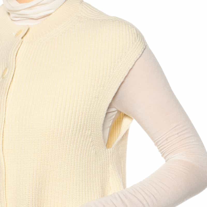 BARNEYS NEW YORK ペプラムシルエット ウールニットベスト IVORY