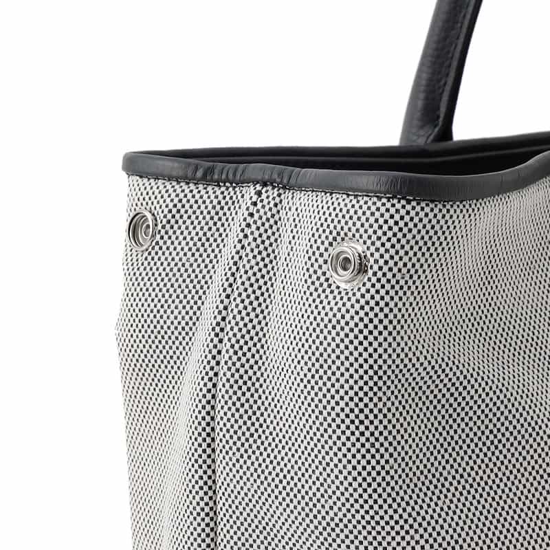 BARNEYS NEW YORK レザーハンドルシャンブレートートバッグ NAVY