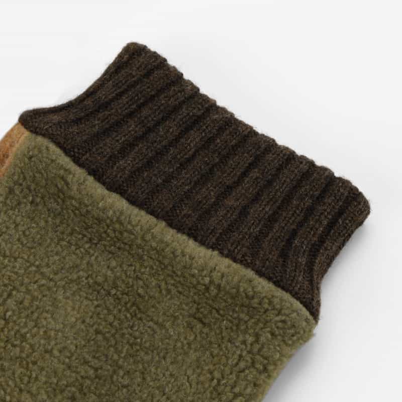 BARNEYS NEW YORK フリース素材バイカラーグローブ KHAKI