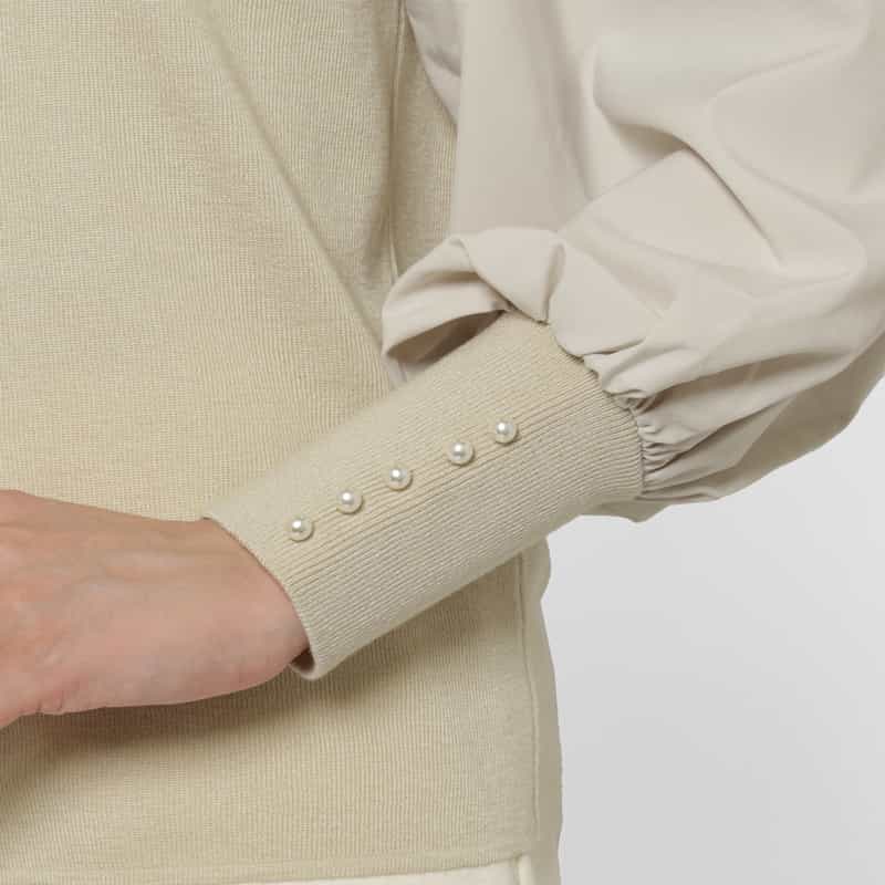 BARNEYS NEW YORK 異素材コンビネーション パールボタン付き モックネック ニットプルオーバー GRAY BEIGE
