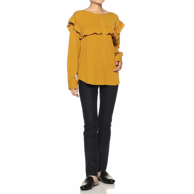 BARNEYS NEW YORK ウォッシャブル 2WAYパールボタンフリルブラウス MUSTARD