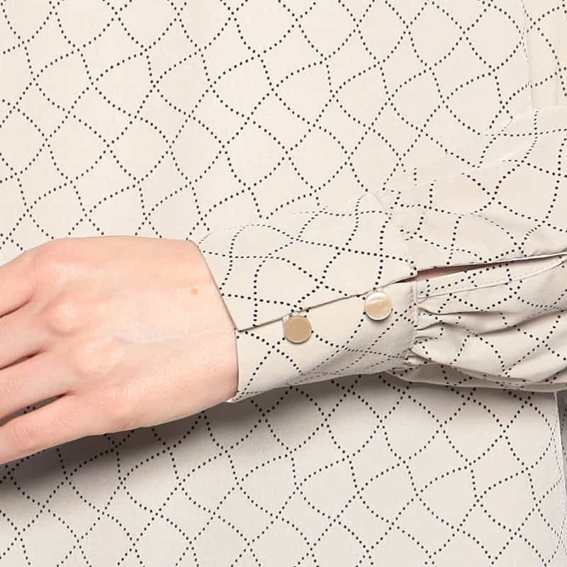 BARNEYS NEW YORK ウォッシャブル 2WAYボウタイブラウス LT BEIGE