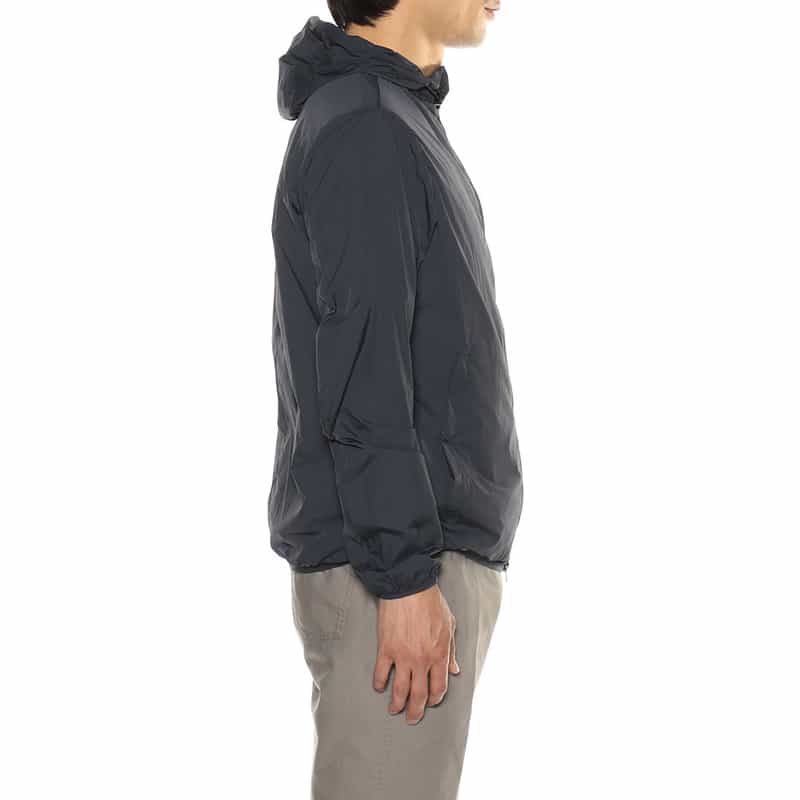 HERNO ナイロンジップパーカー "GI000419U" NAVY