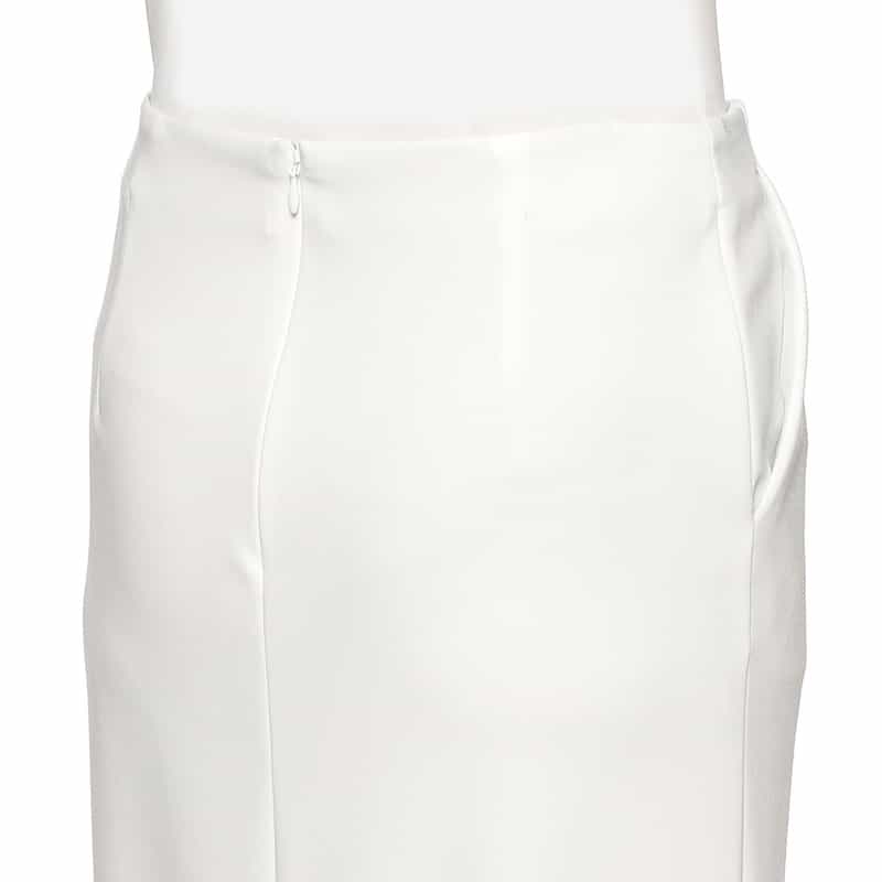 BARNEYS NEW YORK ウォッシャブル スキューバ素材バックスリットロングスカート WHITE