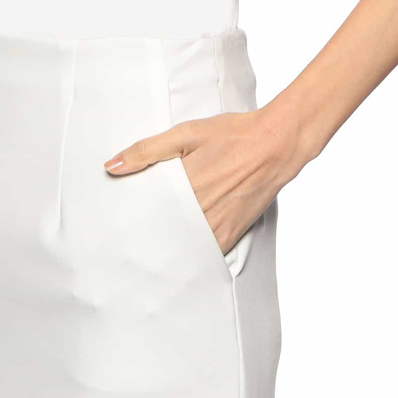 BARNEYS NEW YORK ウォッシャブル スキューバ素材バックスリットロングスカート WHITE