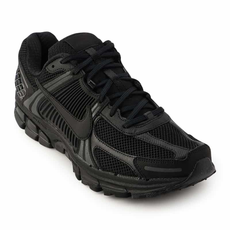 NIKE スニーカー "ZOOM VOMERO 5" BLACK