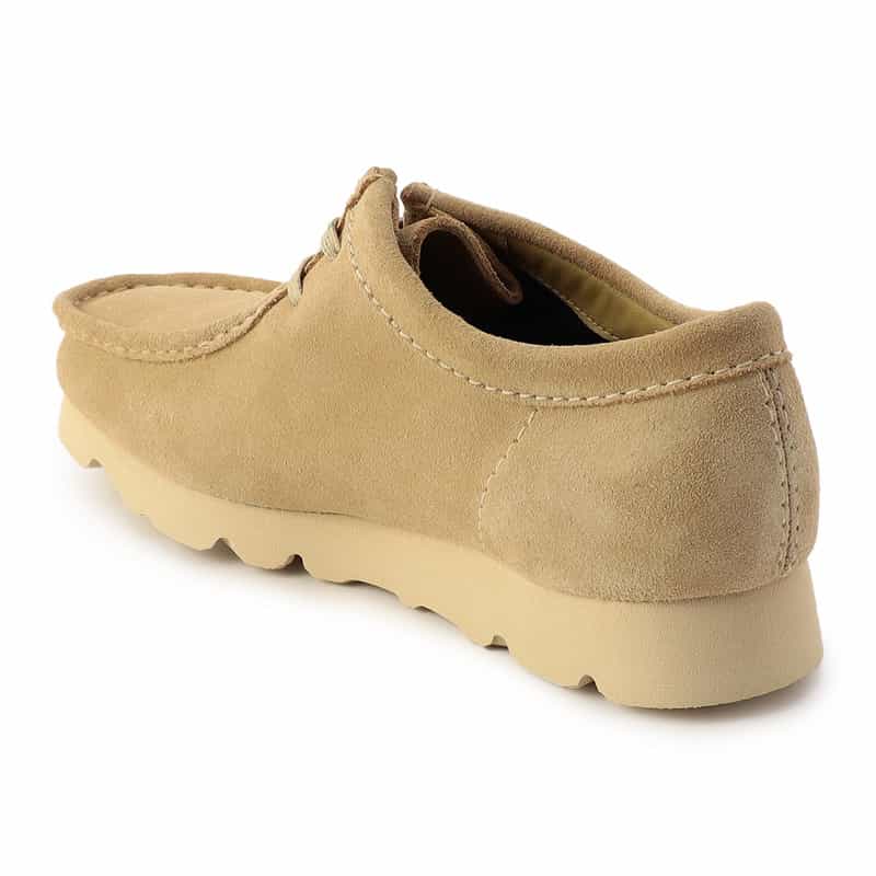 CLARKS デザートブーツ "WALLABEE SUEDE GTX" BEIGE