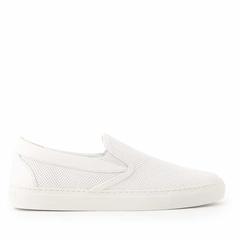 BARNEYS NEW YORK パンチングレザースリップオンシューズ WHITE