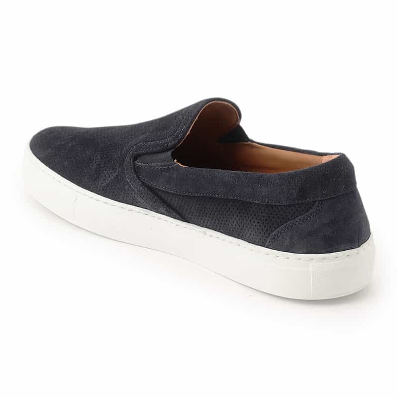 BARNEYS NEW YORK パンチングスエードスリップオンシューズ NAVY