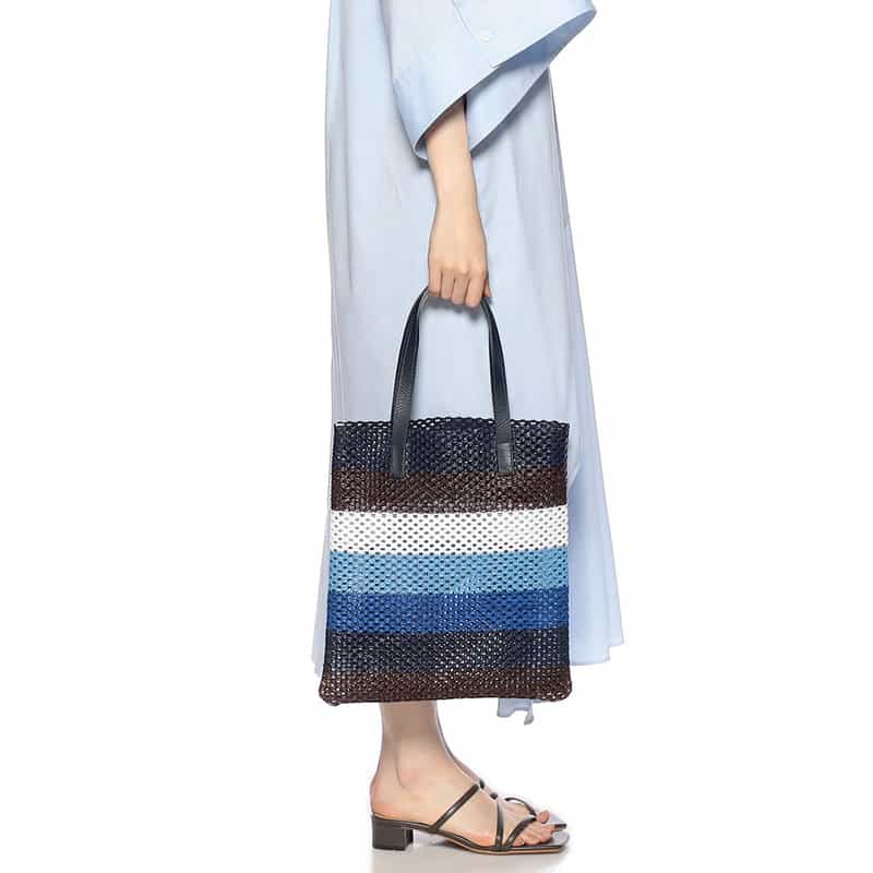 BARNEYS NEW YORK メッシュ ボーダートートバッグ BLUE