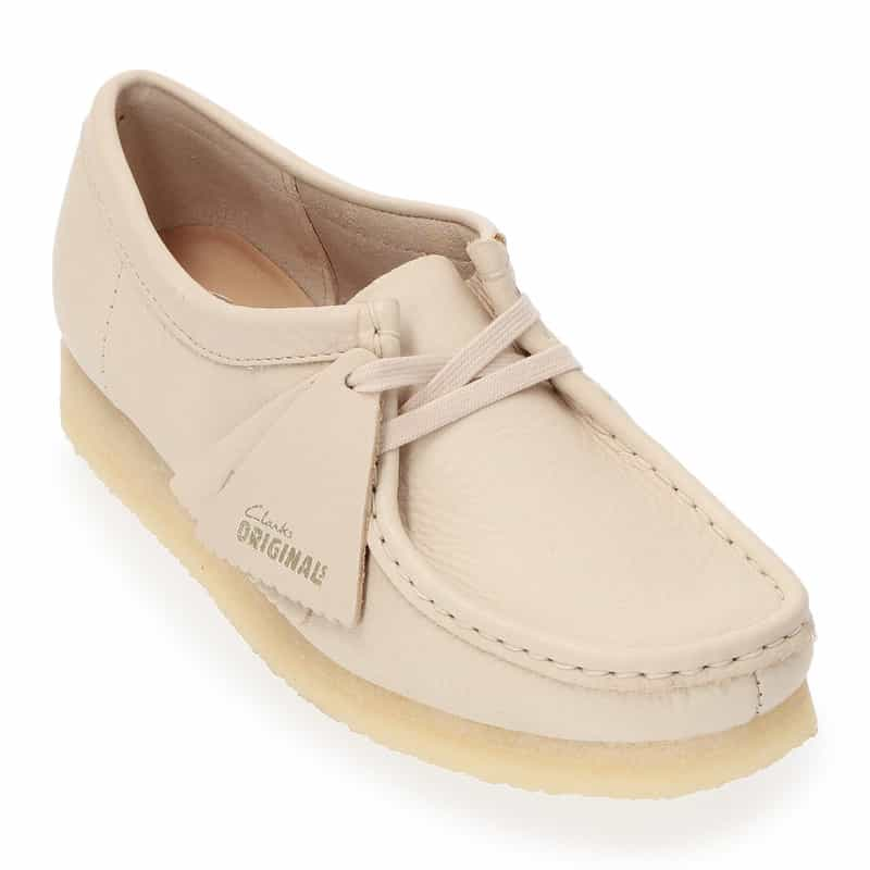 Clarks デザートブーツ "WALLABEE" BEIGE