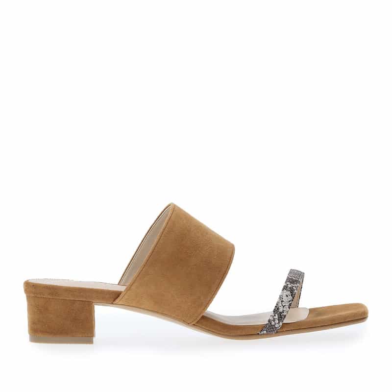 BARNEYS NEW YORK ダブルストラップサンダル CAMEL