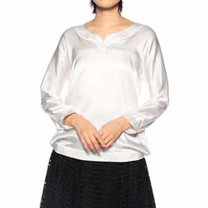 ウォッシャブル デコルテカッティングシルクブラウス