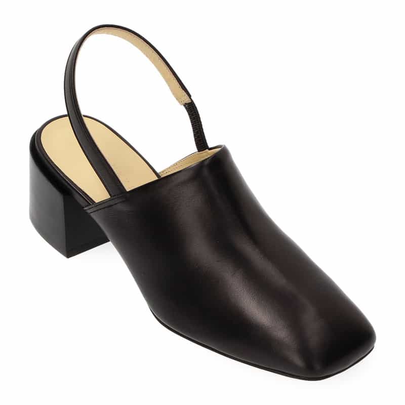 BARNEYS NEW YORK バックストラップ チャンキーパンプス BLACK