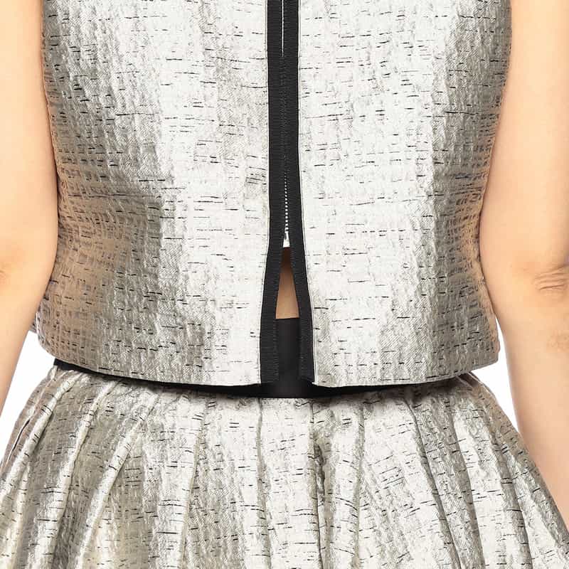 BARNEYS NEW YORK ジャカード素材バックジップブラウス LT GRAY