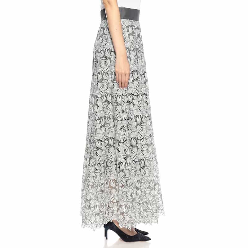 BARNEYS NEW YORK フラワーレース フレアロングスカート LIGHT GREEN