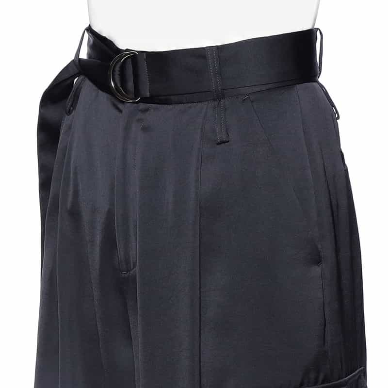 BARNEYS NEW YORK ハイウエスト サテンパンツ NAVY