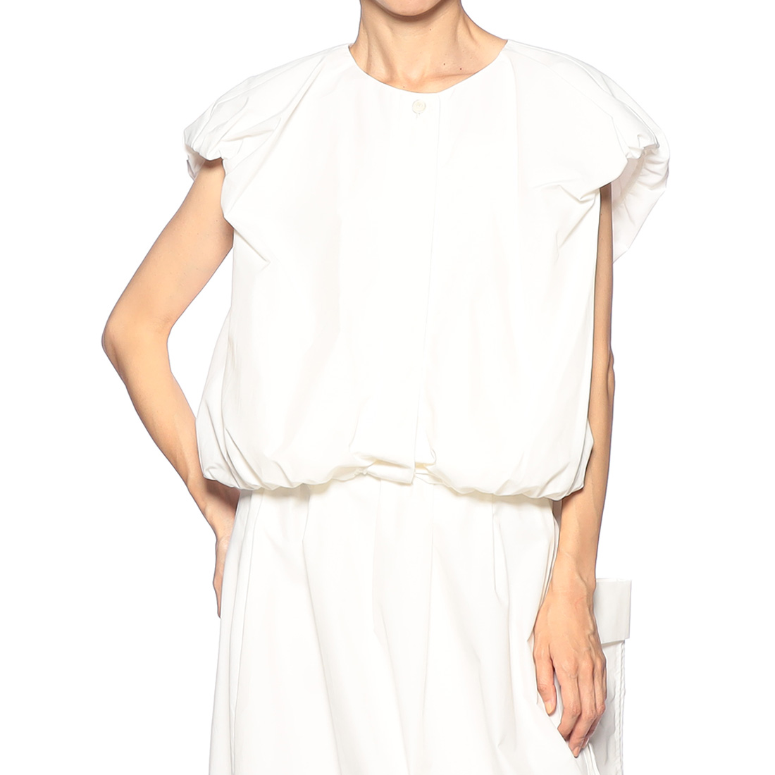 ウォッシャブル スリーブレスボリュームシャツ