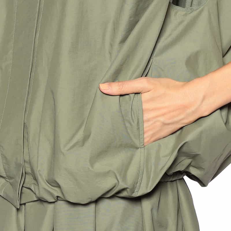 BARNEYS NEW YORK ウォッシャブル スリーブレスボリュームシャツ KHAKI