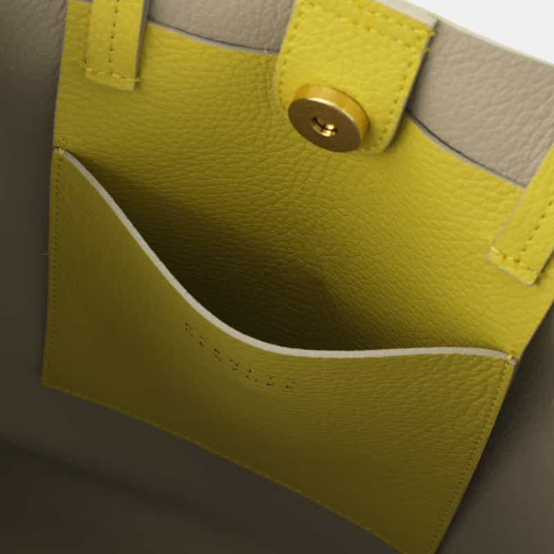 BARNEYS NEW YORK 2WAYハンドル 縦型レザートートバッグ YELLOW