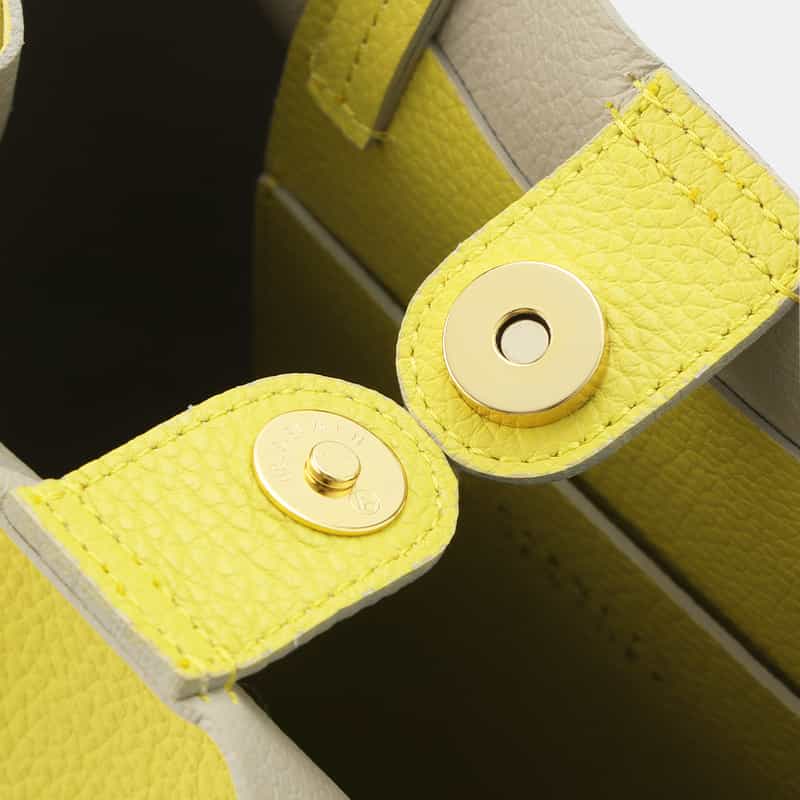 BARNEYS NEW YORK 2WAYハンドル 縦型レザートートバッグ YELLOW