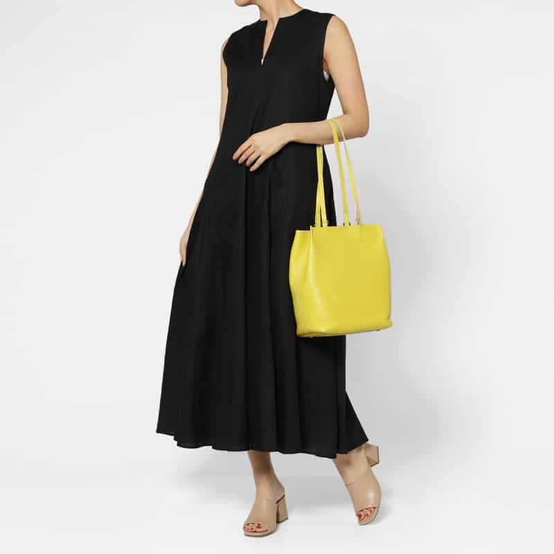 BARNEYS NEW YORK 2WAYハンドル 縦型レザートートバッグ YELLOW