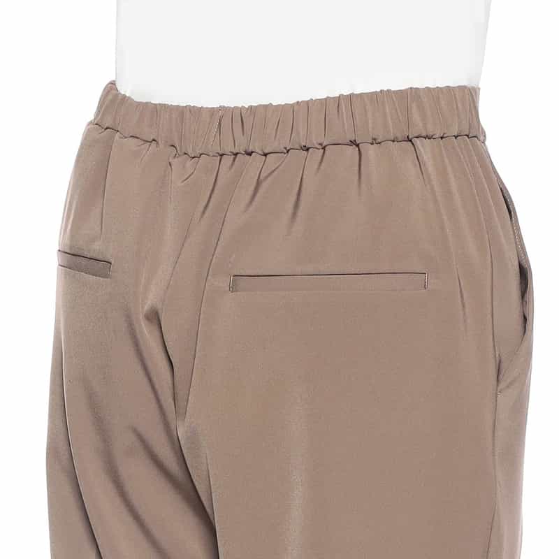 BARNEYS NEW YORK ウォッシャブル 機能素材テーパードパンツ BROWN