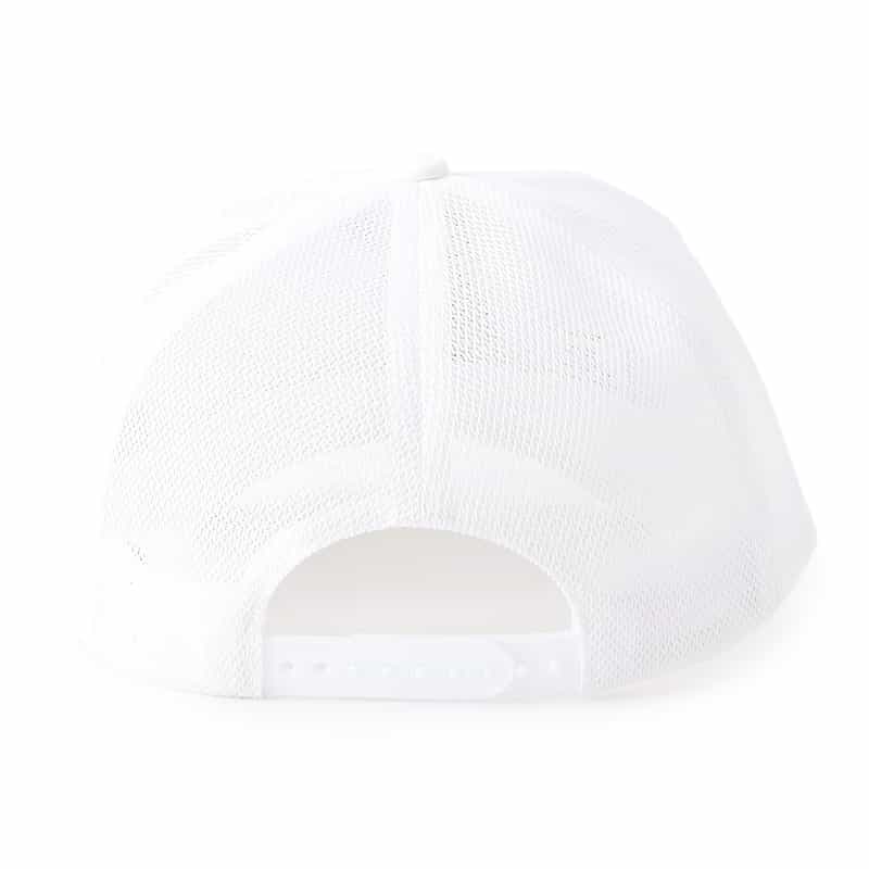 YOSHINORI KOTAKE DESIGN YOSHINORI KOTAKE DESIGN<ヨシノリ コタケ デザイン>バーニーズ ニューヨーク限定ベースボールキャップ WHITE