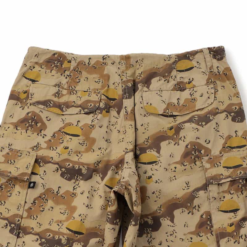 MAGIC NUMBER MAGIC NUMBER X BEDWIN & THE HEARTBREAKERS バーニーズ　ニューヨーク限定カモフラージュ柄ショーツ YELLOW