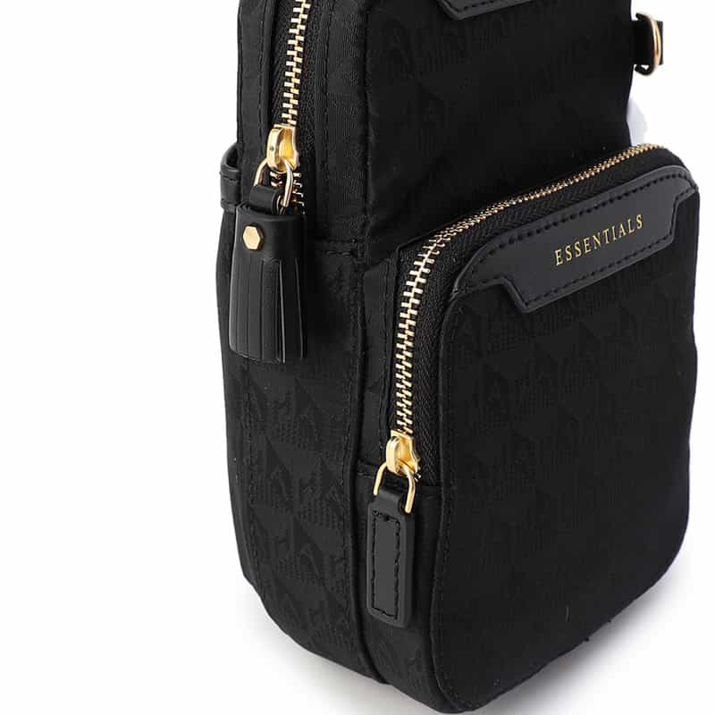 ANYA HINDMARCH クロスボディバッグ BLACK