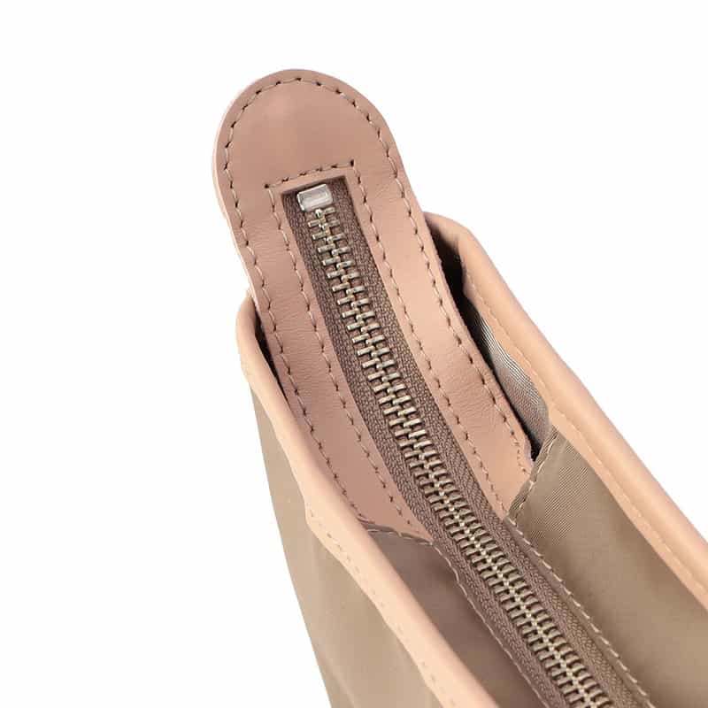 BARNEYS NEW YORK ナイロン×レザー バイカラートートバッグ BEIGE