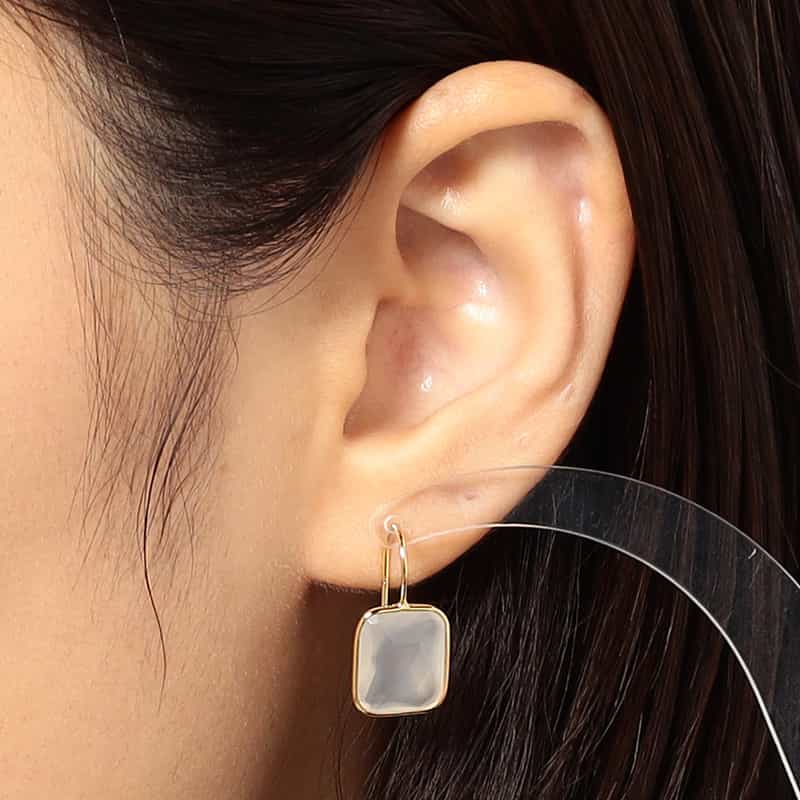 LA SOEUR LA SOEUR＜ラ スール＞バーニーズ　ニューヨーク限定ピアス （ホワイトカルセドニー） NONE