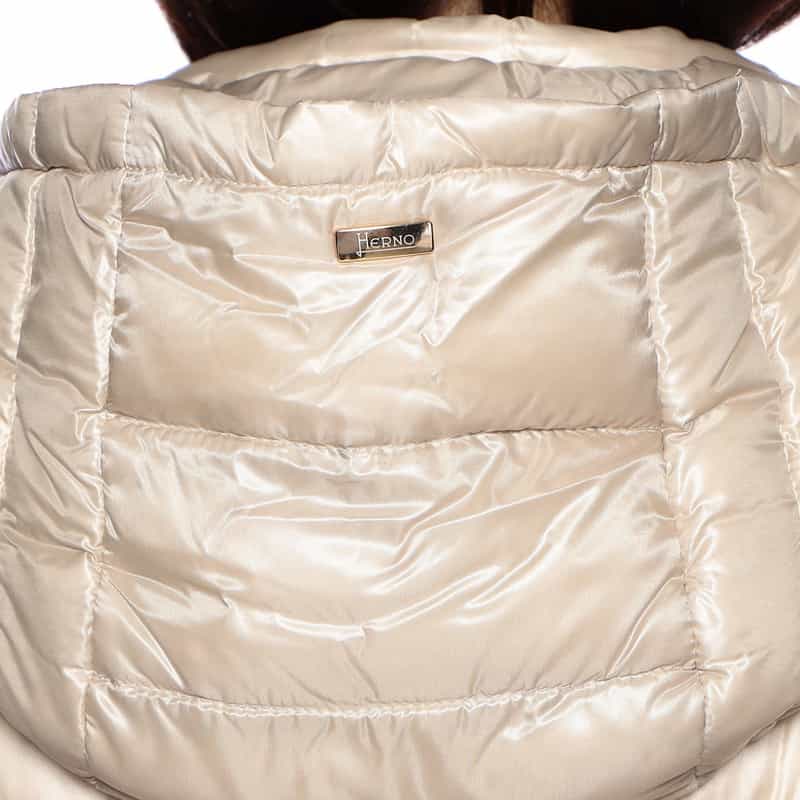 HERNO HERNO＜ヘルノ＞フーデッドダウンベスト "ICONICO" LT BEIGE