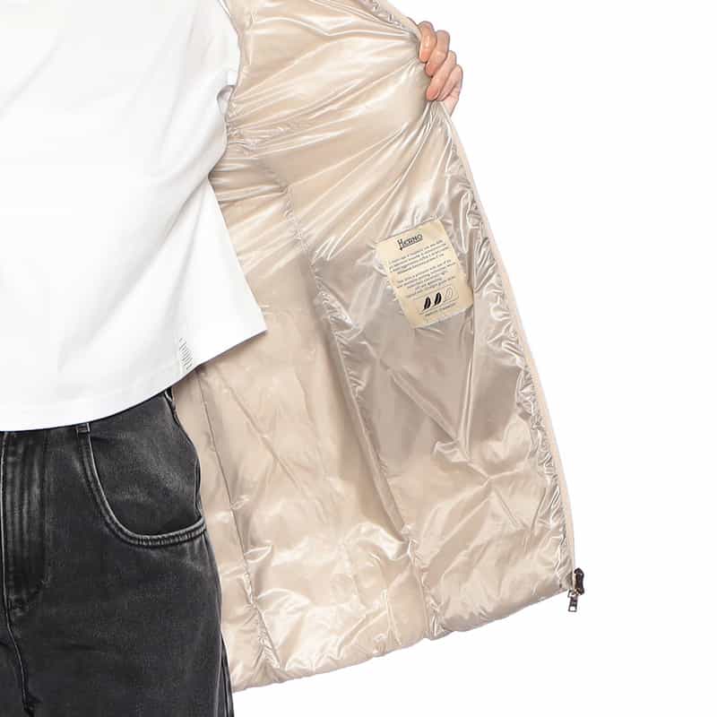 HERNO HERNO＜ヘルノ＞フーデッドダウンベスト "ICONICO" LT BEIGE