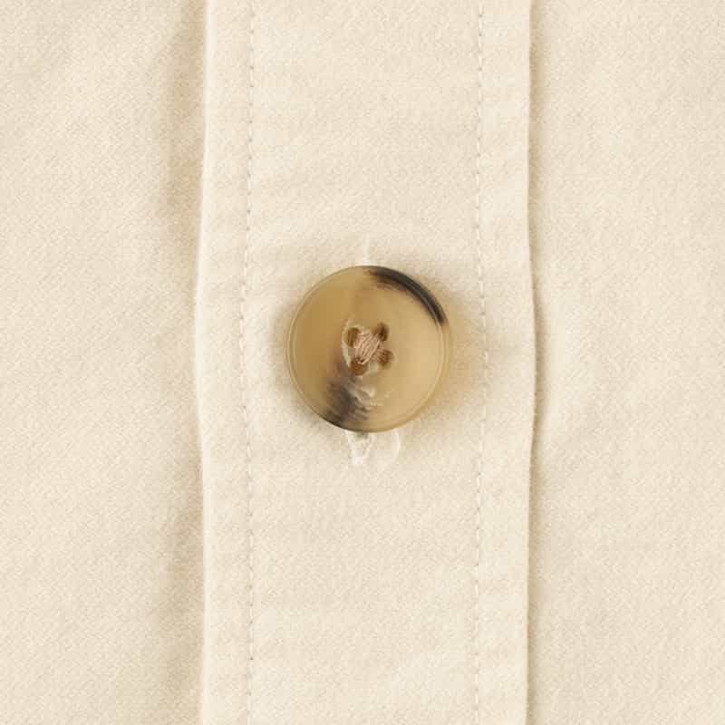 BARNEYS NEW YORK モールスキン素材ダブルポケットシャツ IVORY