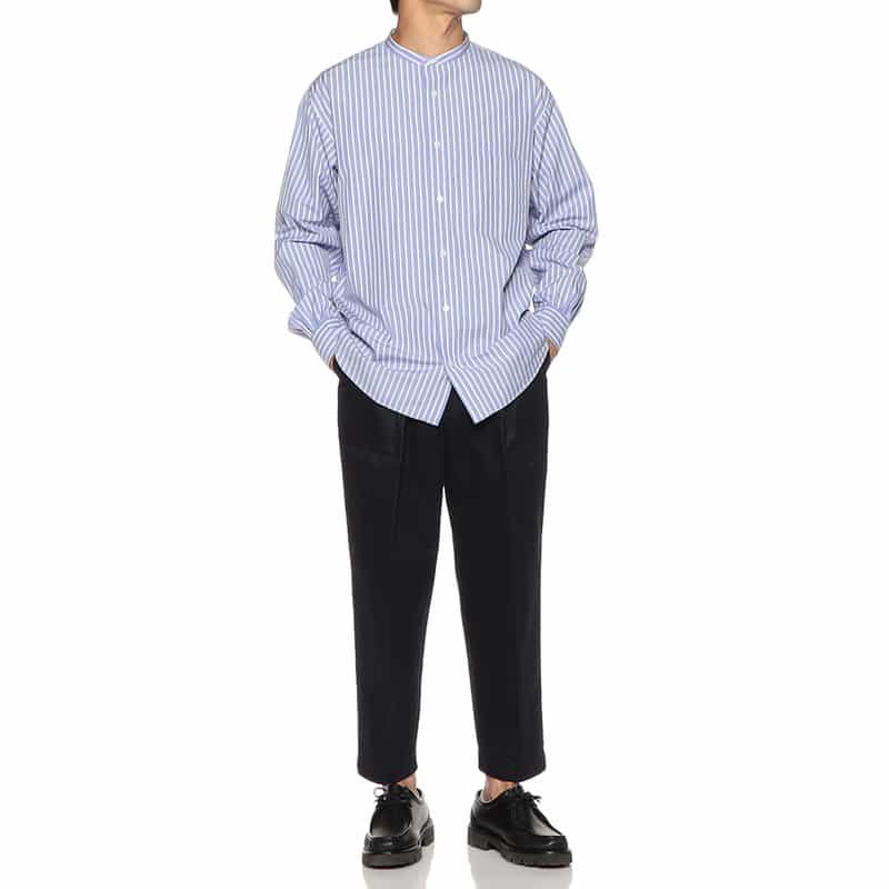 BARNEYS NEW YORK ストライプ柄バンドカラーシャツ BLUE