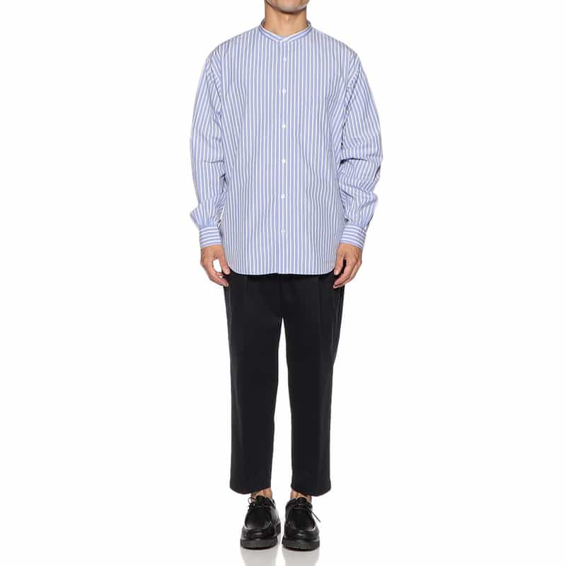 BARNEYS NEW YORK ストライプ柄バンドカラーシャツ BLUE