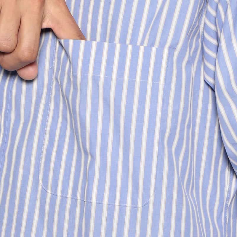 BARNEYS NEW YORK ストライプ柄バンドカラーシャツ BLUE