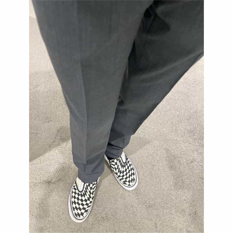 BARNEYS NEW YORK スリムテーパードパンツ GRAY