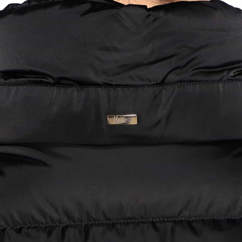 HERNO HERNO＜ヘルノ＞ダウンコート BLACK