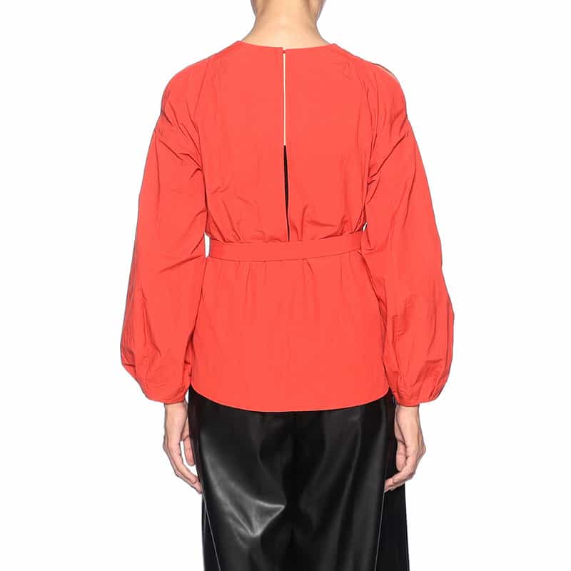 BARNEYS NEW YORK ショルダー＆バックオープン ベルテッド ブラウス RED