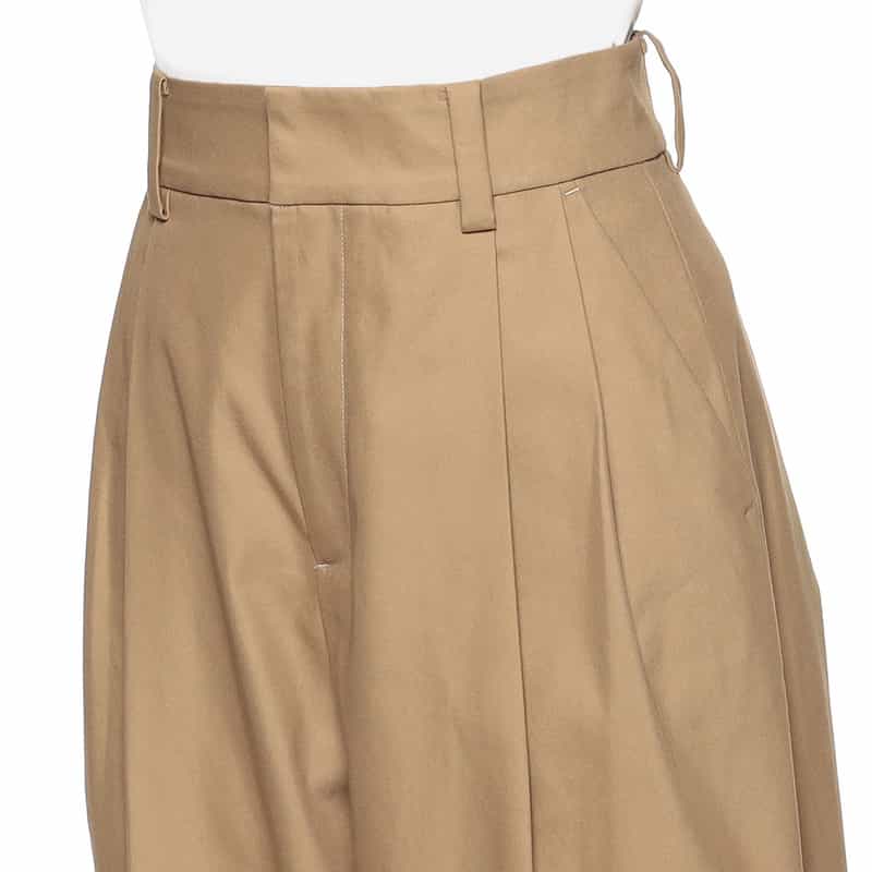 BARNEYS NEW YORK コットン バレルレッグパンツ BEIGE