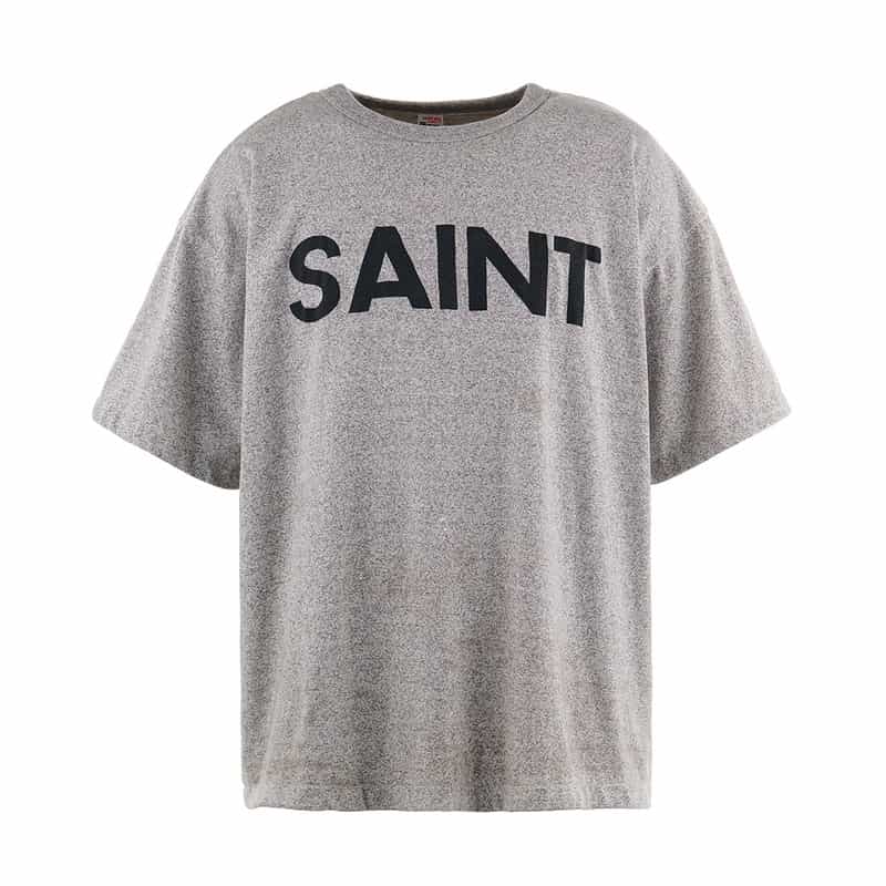 SAINT MXXXXXX ヴィンテージ加工ロゴ入りTシャツ GRAY